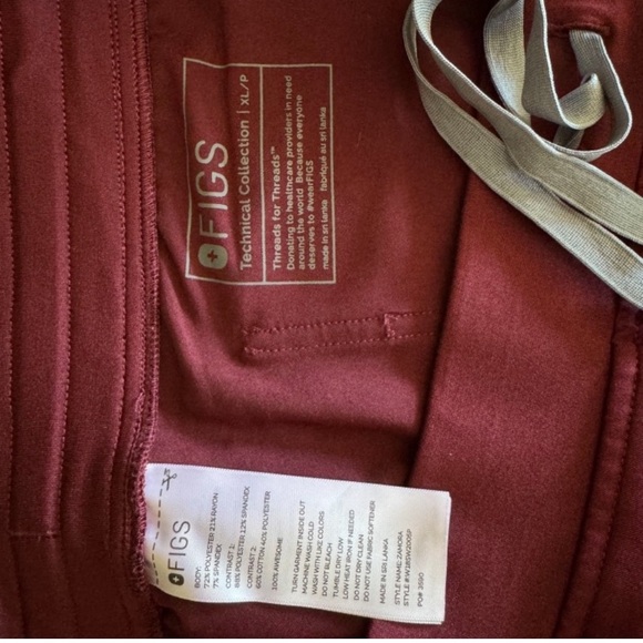 Figs set burgundy (Rafaela top medium and Zamora joggers XL) - Picture 3 of 7